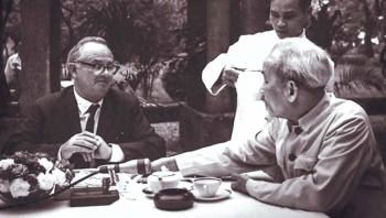 Tư tưởng Hồ Chí Minh về đối ngoại trong giành và giữ chính quyền cách mạng