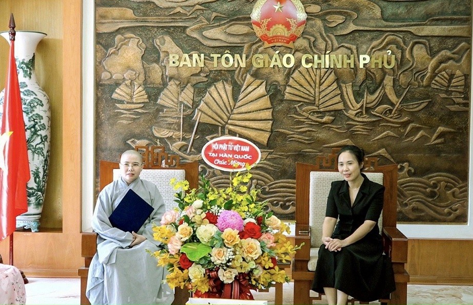 Phật giáo Việt Nam tại Hàn Quốc thăm và làm việc tại Ban Tôn giáo Chính phủ