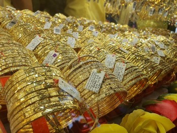 Vàng trong nước 'đứng hình', vàng thế giới lấy lại đà tăng Vàng trong nước 'đứng hình', vàng thế giới lấy lại đà tăng