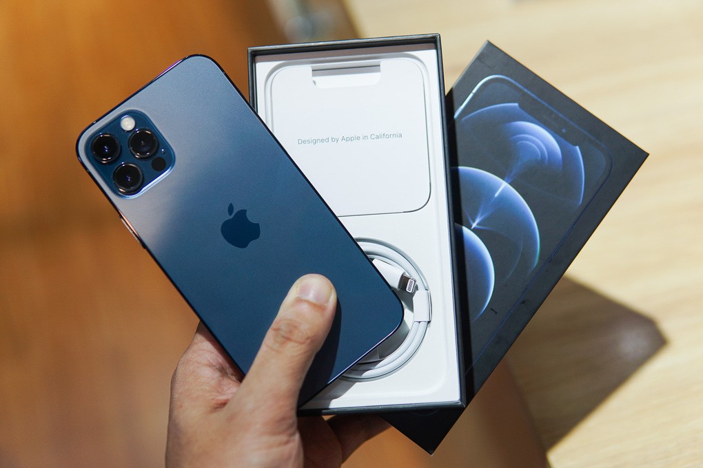 Apple giảm giá và loại bỏ hàng loạt sản phẩm cũ sau khi bán iPhone 13
