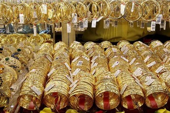 Giá vàng SJC tăng mạnh 200.000 đồng/lượng Giá vàng SJC tăng mạnh 200.000 đồng/lượng