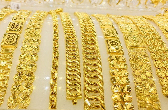 Giá vàng SJC giảm nhẹ ngay đầu tuần