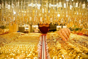 Vàng trong nước tiếp đà tăng giá, giữ mốc 58 triệu đồng/lượng