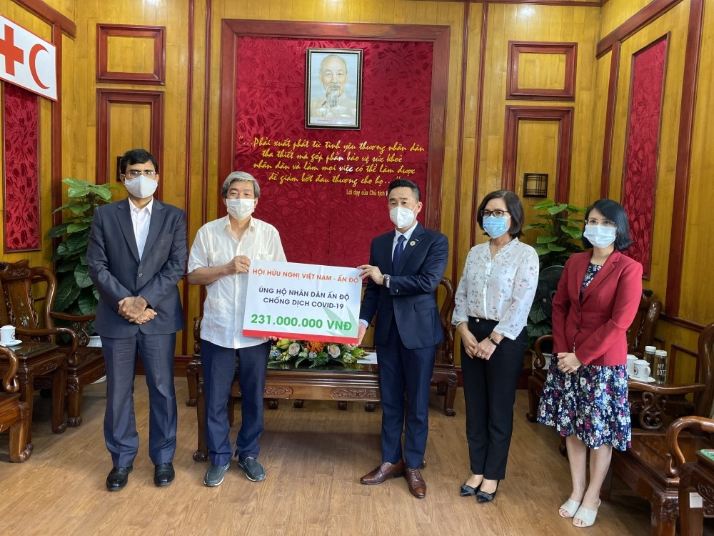 Lời tri ân từ bạn bè quốc tế Lời tri ân từ bạn bè quốc tế