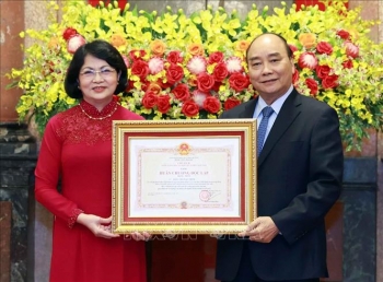 Trao tặng Huân chương Độc lập hạng Nhất cho nguyên Phó Chủ tịch nước Đặng Thị Ngọc Thịnh