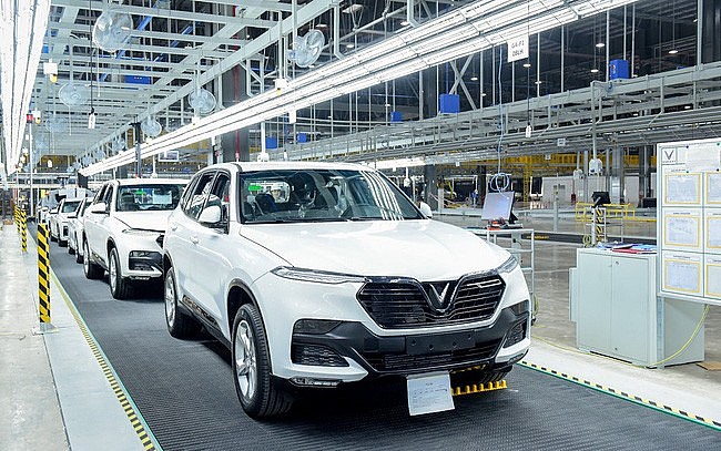 Giảm 50% phí trước bạ với ô tô sản xuất, lắp ráp trong nước từ 1/12