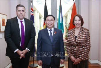 Chủ tịch Quốc hội Vương Đình Huệ hội đàm với Chủ tịch Thượng viện và Chủ tịch Hạ viện Australia