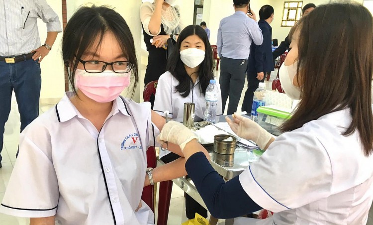 Tăng cường rà soát công tác tiêm vaccine, cấp phát ngay thuốc kháng virus cho người nhiễm COVID-19 Tăng cường rà soát công tác tiêm vaccine, cấp phát ngay thuốc kháng virus cho người nhiễm COVID-19