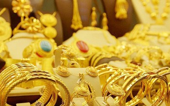 Giá vàng trong nước bám trụ trên mức 61,5 triệu đồng/lượng