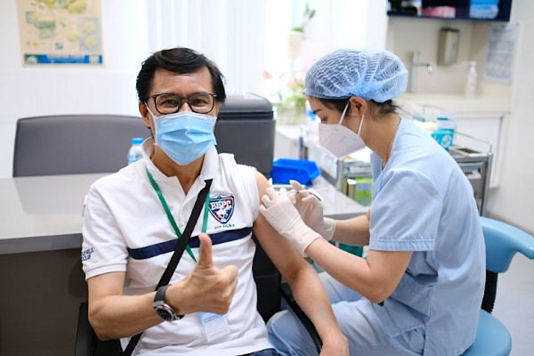Tin COVID hôm nay chiều 26/12: Việt Nam đã tiếp nhận hơn 183,1 triệu liều vaccine phòng COVID-19