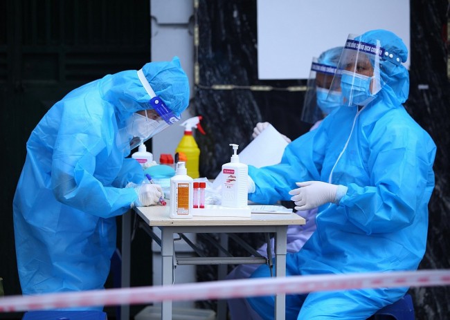 Hà Nội: Số ca mắc mới COVID-19 vẫn cao nhất cả nước, trong ngày có 699 ca cộng đồng
