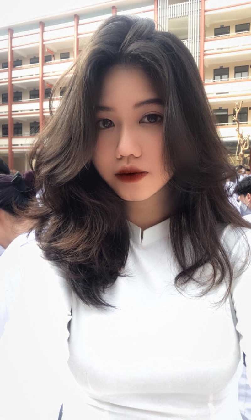 Nữ sinh Hà Mi (sinh năm 2004), Hà Nội.