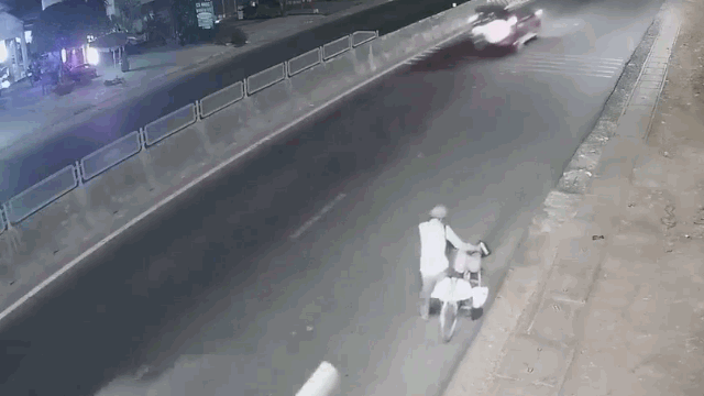 Camera giao thông: Ô tô 7 chỗ phóng tốc độ kinh hoàng, tông văng cụ ông dắt xe đạp