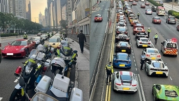 Camera giao thông: 45 siêu xe đang chuẩn bị đua trái phép thì bị cảnh sát "tóm sống"
