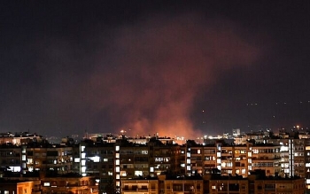 Phòng không Syria bắn nổ một loạt tên lửa tấn công của Israel ở Damascus