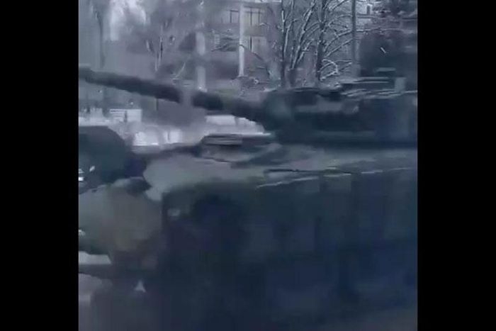 DPR rầm rập triển khai hàng chục xe tăng ở Gorlovka, Ukraine chuẩn bị tấn công?