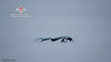 Video: Loạt tàu ngầm hạt nhân Nga đồng loạt xuyên thủng lớp băng dày 1,5m ở Bắc Cực
