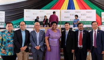 Đại sứ Hoàng Văn Lợi tham gia hoạt động ngoại giao công chúng tại Nam Phi