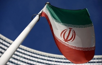 Iran phản đối giải pháp gỡ bỏ "từng bước" các biện pháp trừng phạt áp đặt với Tehran