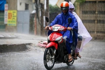 Thời tiết ngày mai 10/4: Hà Nội mưa rải rác, Nam bộ có nơi nắng nóng, nhiệt độ cao nhất 32-35 độ