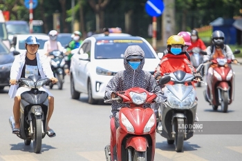 Thời tiết ngày mai 14/4: Nam bộ đêm mưa rào và dông, ngày nắng, có nơi có nắng nóng trên 35 độ