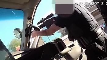 Video: Nghẹt thở khoảnh khắc cảnh sát Mỹ nổ súng, giải cứu con tin