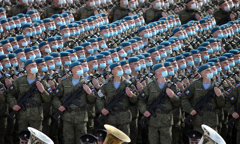 Hơn 12.000 binh lính Nga cùng 200 phương tiện cơ giới tập duyệt binh tại thao trường