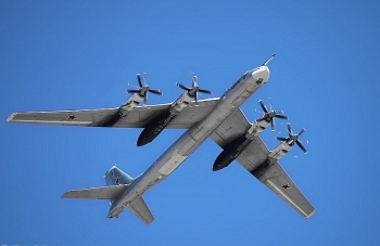 Tu-95 сủa Nga khiến Không quân Mỹ 