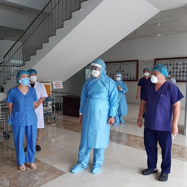 cac tinh thanh co nguoi nhiem covid 19 hom nay 48 danh sach ca nhiem moi tai da nang quang nam dong nai va guinea xich dao