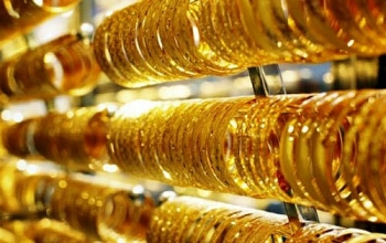 Giá vàng hôm nay 17/8/2020: Vàng thế giới lao dốc, vàng SJC, DOJI tăng giảm khó lường