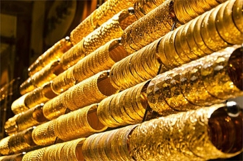 Nhận định giá vàng ngày 21/8: Vàng SJC 'bốc hơi' gần 1 triệu đồng/ lượng, chuyên gia lo giảm tiếp
