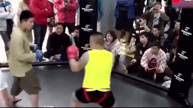 video mon do thai cuc quyen bi hlv kickboxing danh te tua
