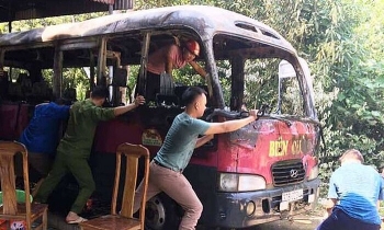 tin tuc thoi su 24h nong nhat sang 39 thap huong cung ram thang 7 vo tinh thieu rui luon xe khach