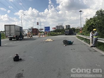 tin tuc tai nan giao thong tngt nong nhat chieu 39 di dam ma mot phu nu bi xe container can tu vong