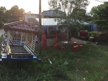 tin tuc thoi su 24h nong nhat sang 49 bat coc ve lam thit an cha ngheo tu vong bo lai con gai nho 5 tuoi bo vo