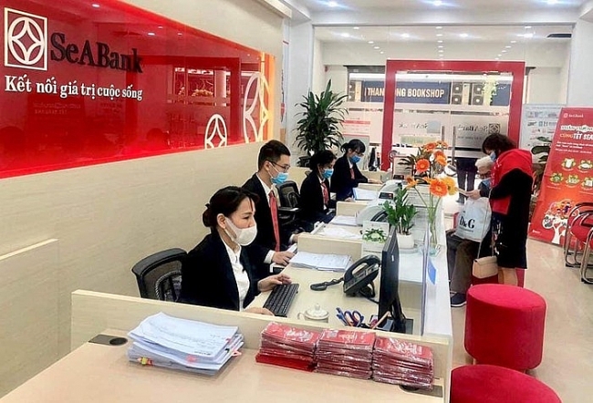 Thông tin pháp luật chiều 27/9: Nhân viên ngân hàng giả chữ ký của khách, chiếm đoạt hơn 12 tỷ đồng