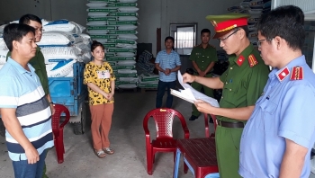 Thông tin pháp luật sáng 30/9: Bắt tạm giam một kế toán trưởng tham ô 200 tỷ đồng