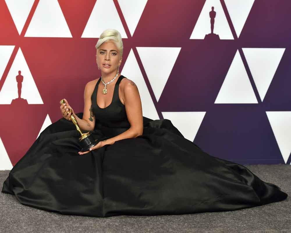 Lady Gaga dẫn đầu danh sách những ngôi sao mặc đẹp nhất thế giới