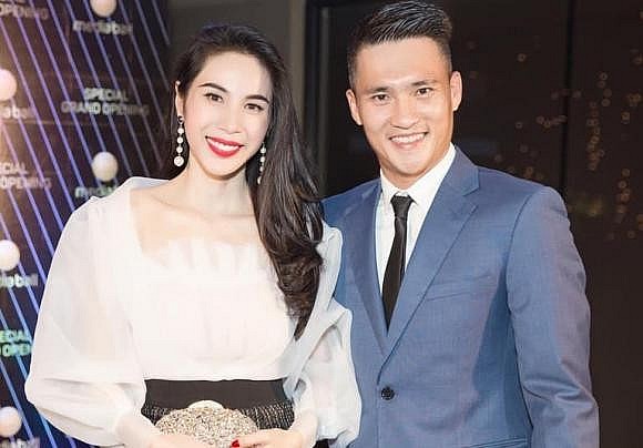 Vợ chồng Thủy Tiên - Công Vinh hủy hợp đồng xây biệt thự tiền tỉ?