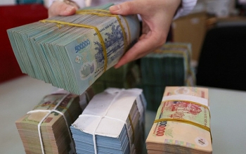 tu hom nay tran lai suat tien gui ngan hang duoi 6 thang chi con 4nam