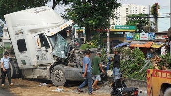 Tai nạn giao thông chiều 1/10: Tạm giữ 17 quái xế đua xe lúc rạng sáng