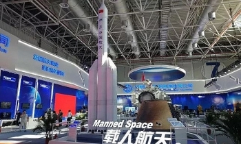 Trung Quốc chế tạo tên lửa mới đưa người lên Mặt Trăng