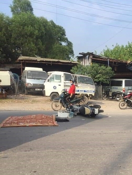 Tai nạn giao thông sáng 13/10: Tai nạn thương tâm, một người đàn ông tử vong ngay trước cổng nghĩa trang Văn Điển