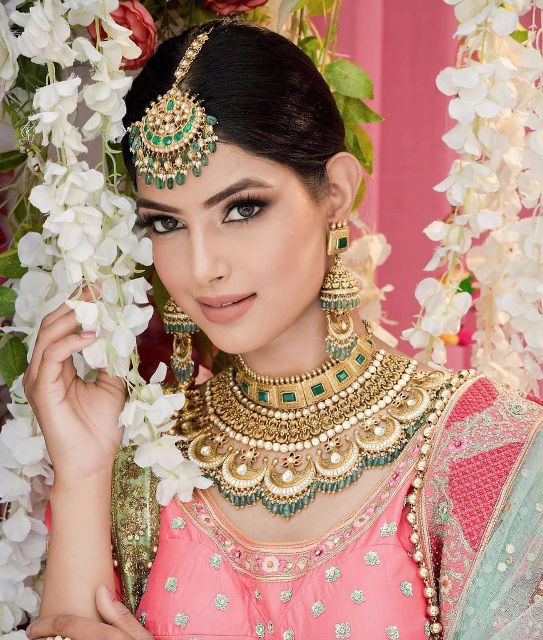 Nhan sắc ngọt ngào của Hoa hậu Hoàn vũ Ấn Độ 2021 làm tan chảy mọi ánh nhìn