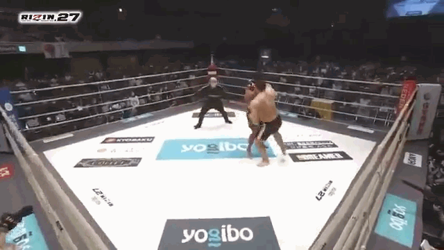 Video: Ra đòn nhanh như chớp, võ sĩ sumo hạ gục đối thủ MMA sau 6 giây