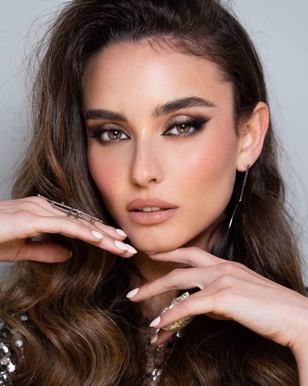 Người mẫu 22 tuổi từng phục vụ trong quân đội chính thức đăng quang Hoa hậu Israel