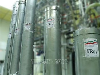 quoc hoi iran thong qua dao luat lam giau uranium len 20 so luong 120 kg moi nam