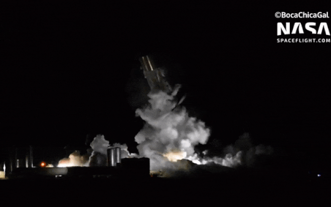 Video: Tàu vũ trụ thử nghiệm của Elon Musk phát nổ kinh hoàng khi đang được phát sóng trực tiếp