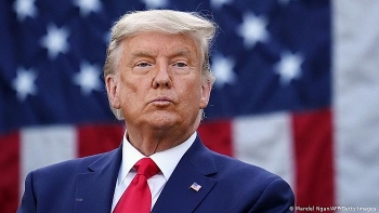 Trump thông báo vaccine Covid-19 bắt đầu được chuyển tới các bang, chuẩn bị được tiêm