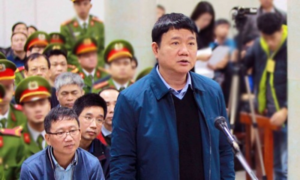 Di lý cựu Bộ trưởng Đinh La Thăng vào TPHCM để chuẩn bị hầu tòa